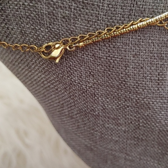 Vintage Butler/FAC Gold & Silver Tone Intertwining Heart Pendant With Chain - Picture 6 of 13